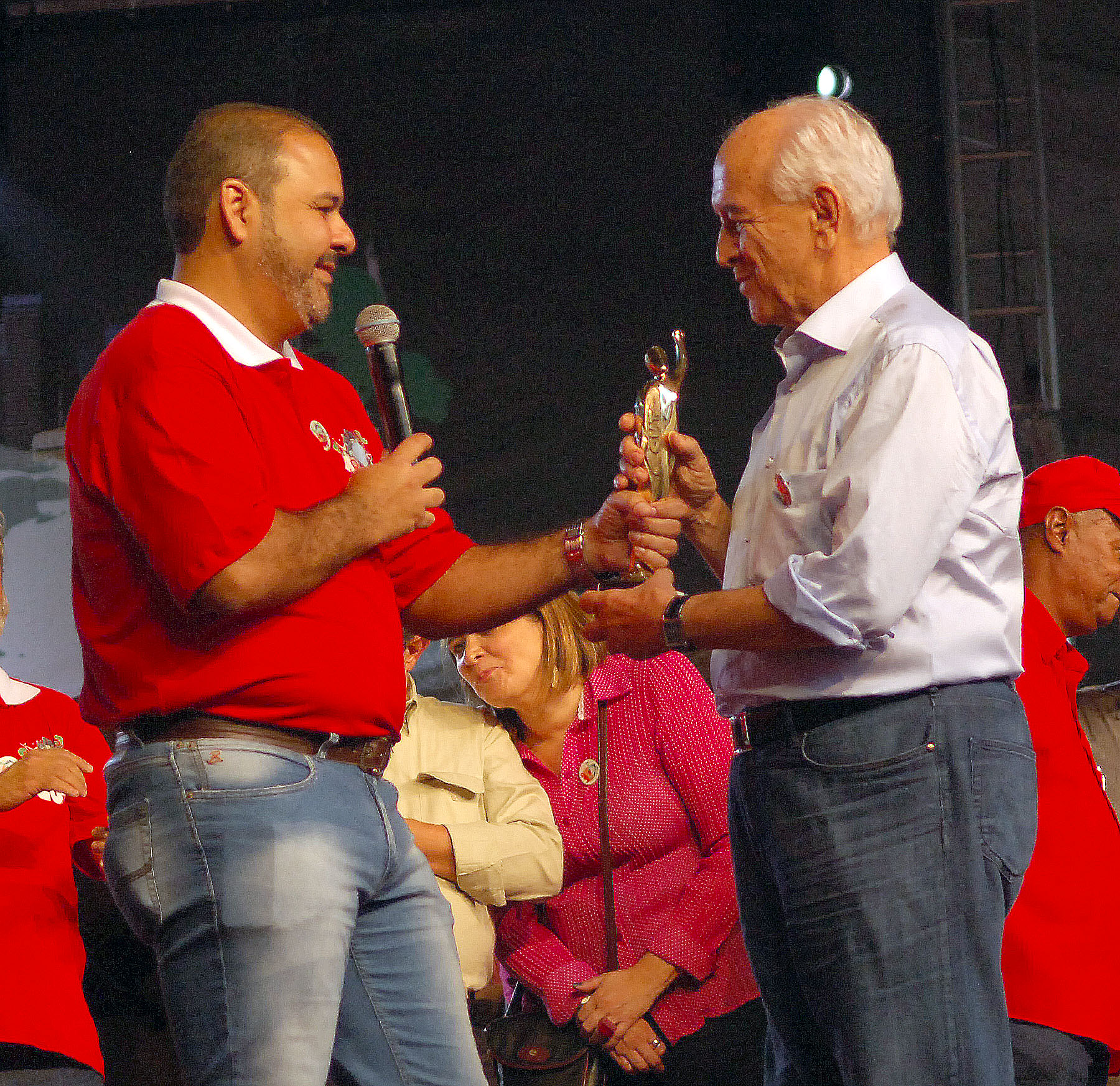 Ministro Manoel Dias durante comemoraçao do  maio na cut .