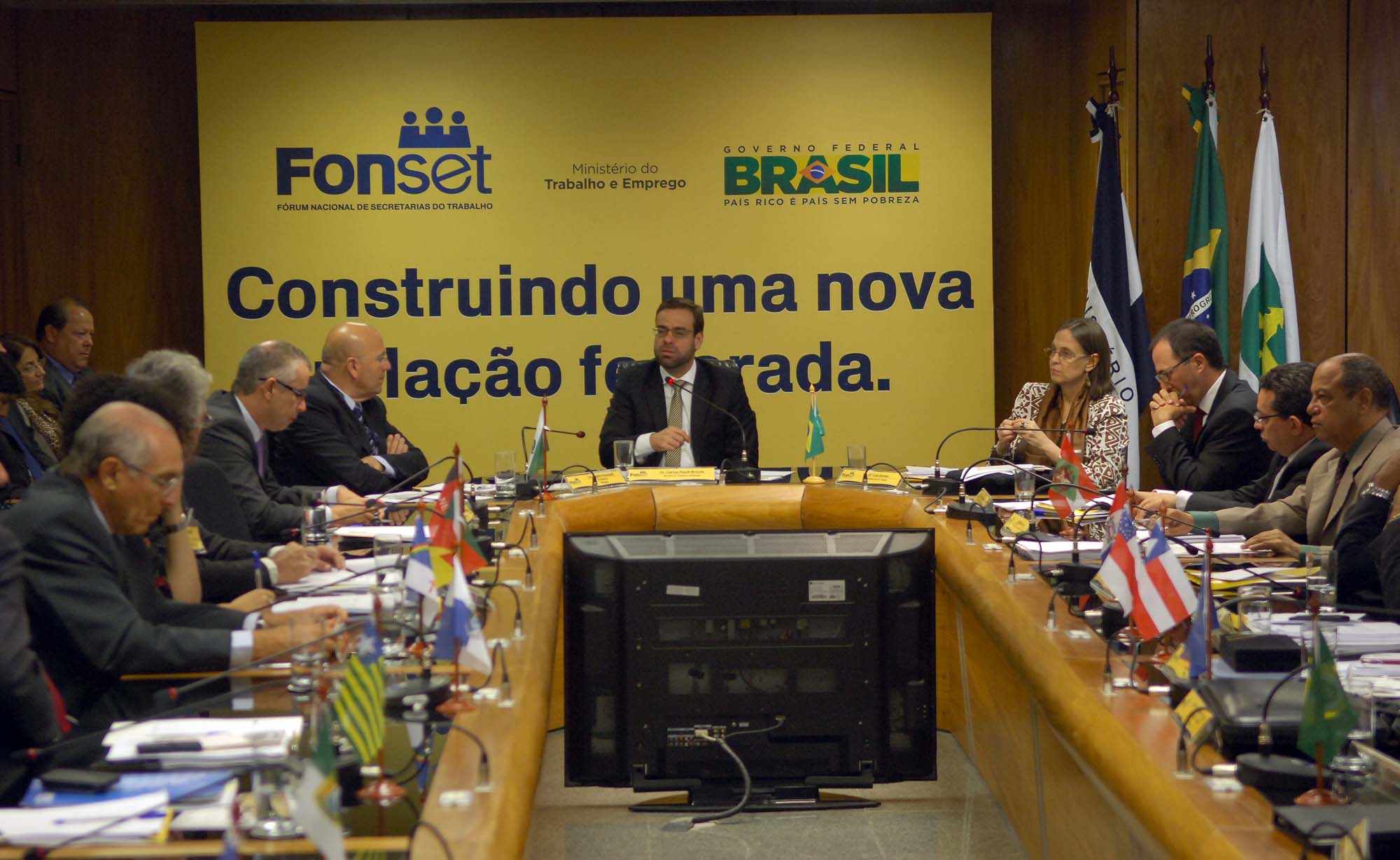 Ministro Brizola Neto durante abertura da 87ª reunião do Fonset.