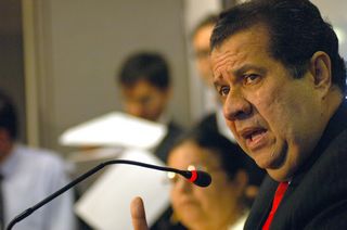 Ministro Carlos Lupi durante coletiva apos divulgaçao do caged de junho de 2010.