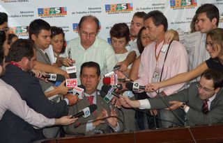 Ministro Carlos Lupi durante coletiva apos divulgaçao do caged de dezembro de 2010.